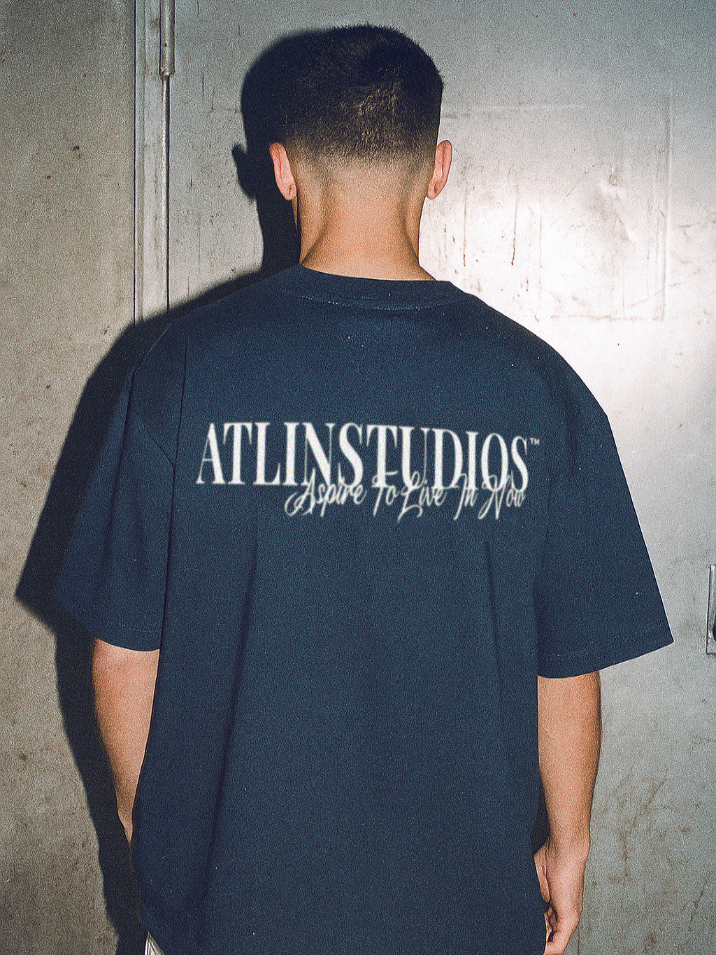 ATLINSTUDIOS T-SHIRT NAVY BLUE