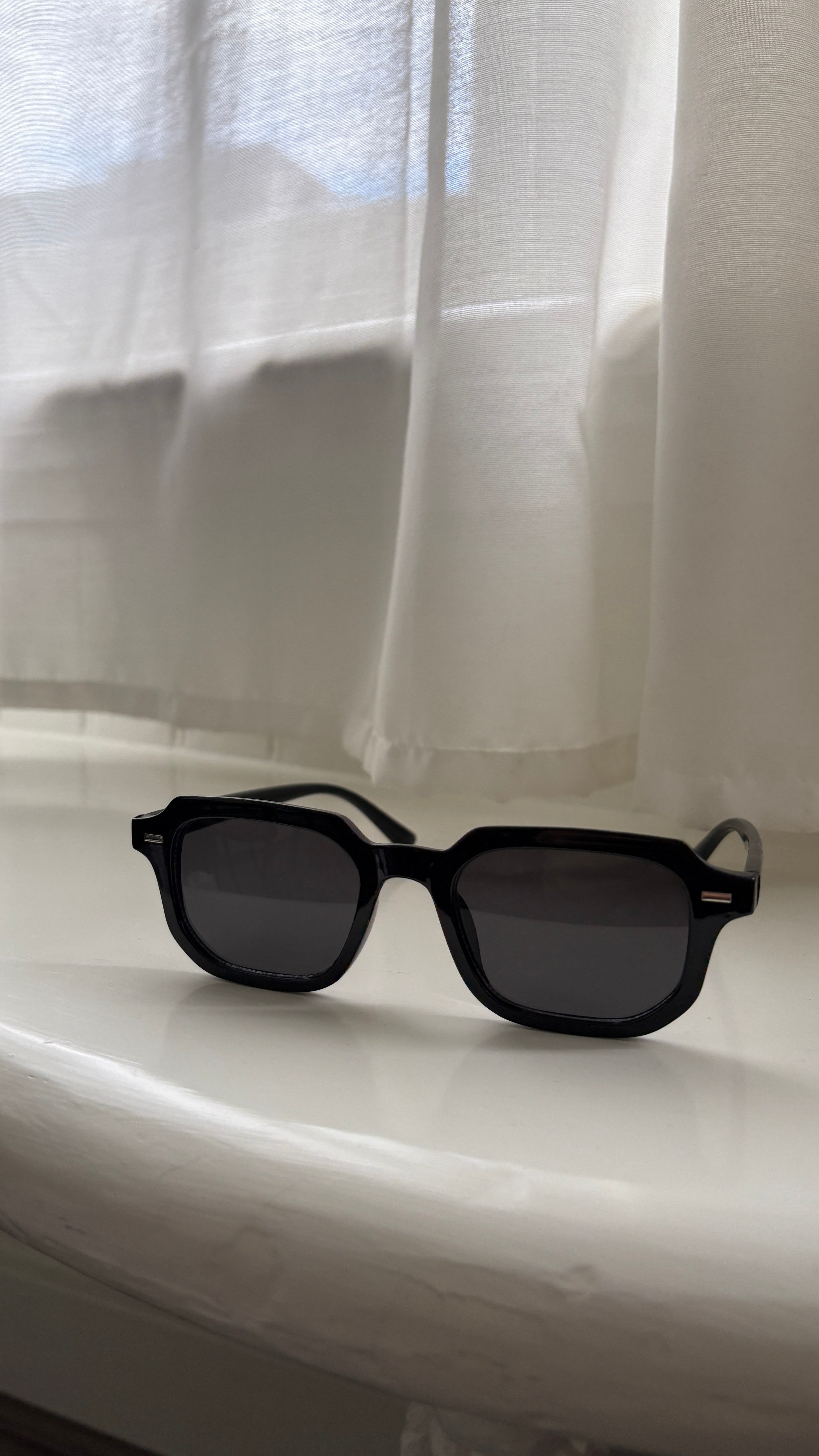 NEO SHADES BLACK