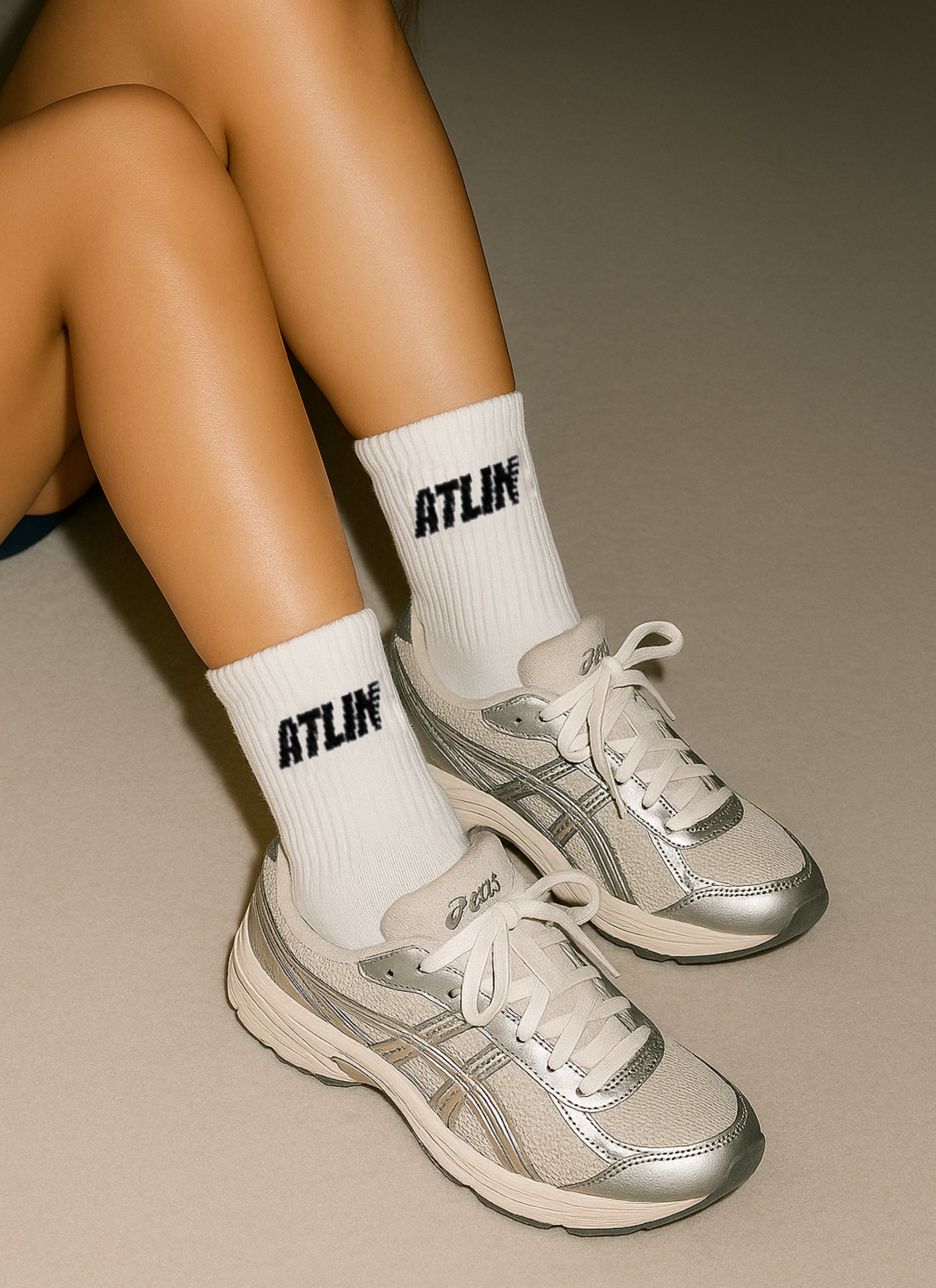 ESSENTIAL SOCKS WHITE